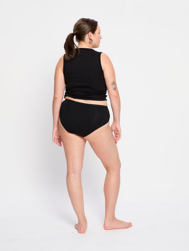 Basic Mid-Rise Brief Super Black