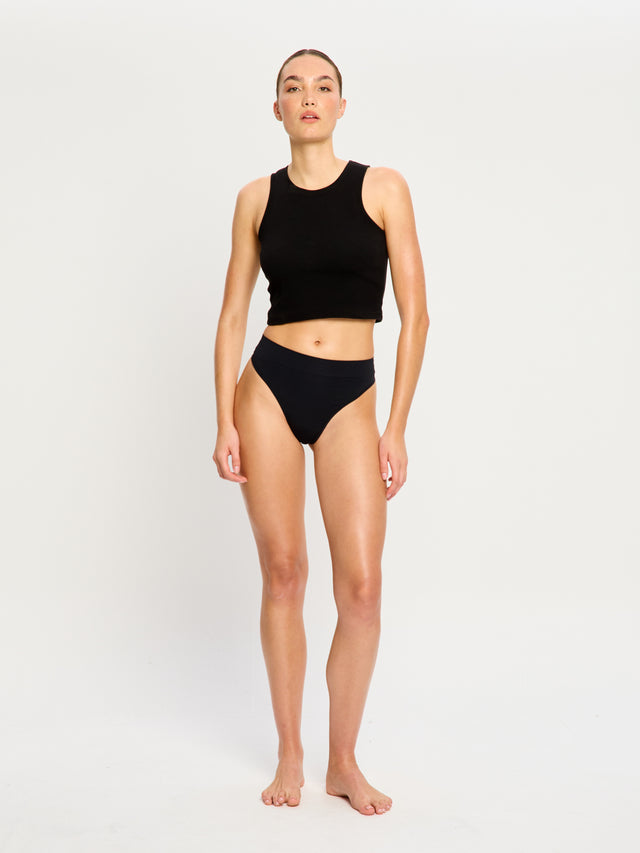 Modicomfort Seamless Hi Waist Thong Light Black