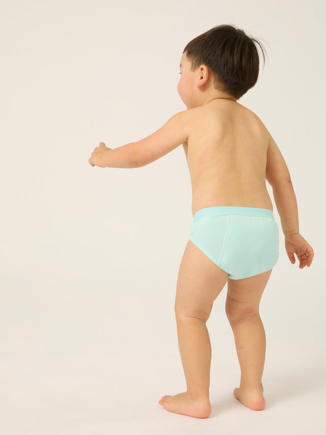 OTTPSCMATBLB-Toddler_Reusable_Daytime_Maxi_Training_Pant_2_Pack_Topaz_Blue_Light-5_model_Liam_2-3.jpg