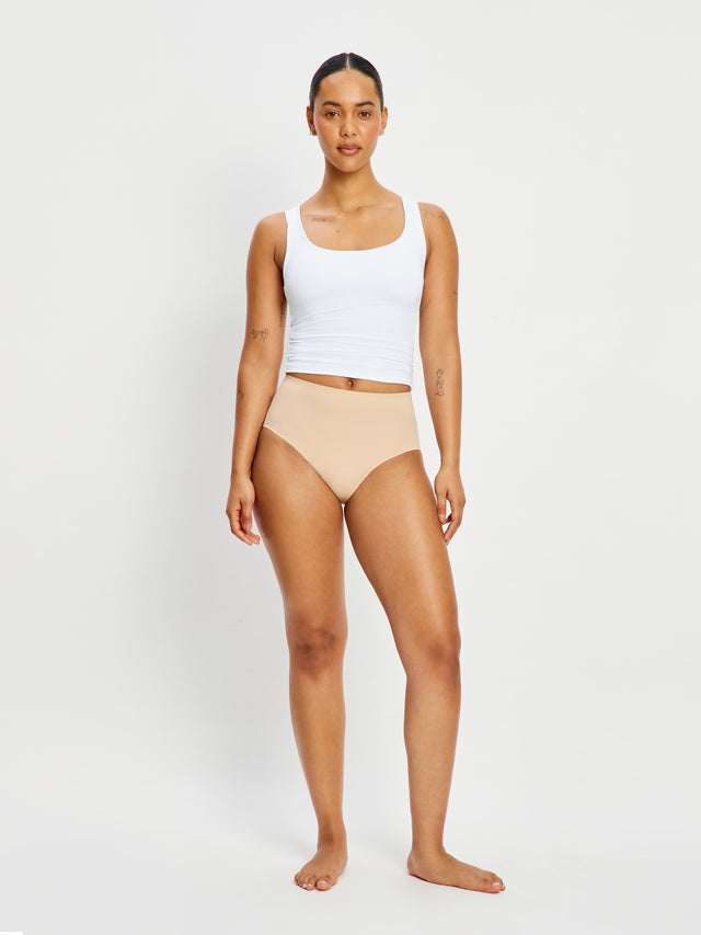 Seamfree Full Brief Moderate Cashew