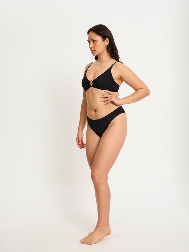 SWSCLMBLAW-4_Swimwear_Cheeky_Bottom_LM_black_1555_Christiana_S10_7.jpg