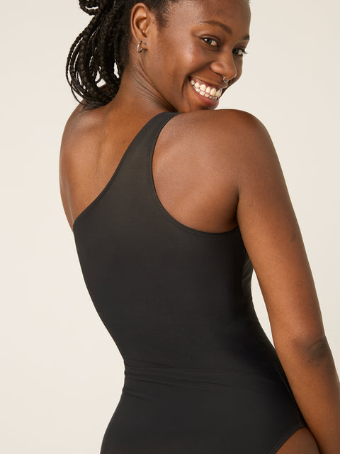 SWSOOHLMBLAW-MB_Recycled Swimwear_One-Shoulder One Piece_LM_Black-5_model_Amy_10-S.jpg