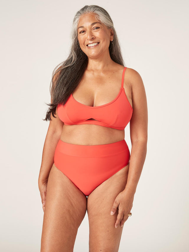 SWSTCRNAPREW-MB_Swimwear_Keyhole_Crop_Top_Poppy Red-1_Model_Nadine_12.jpg